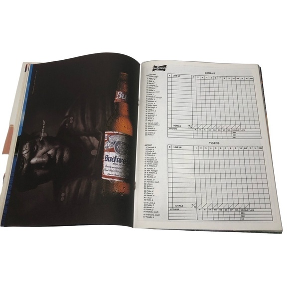DETROIT TIGERS VINTAGE 1950s, 1970s & 1990s MEMORABILIA BOOK SET - Picture 15 of 16